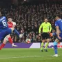 Zajec je smrtno ozbiljan dok gleda Dinamo protiv Arsenala, a evo s kim se Cannavaro grlio