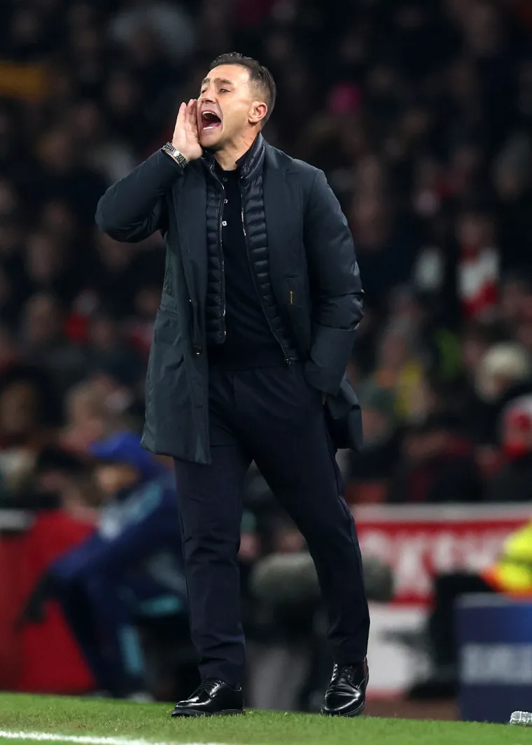 "Vidjeti ćelavce kako se odjednom pojavljuju s puno kose nakon umirovljenja je tako jezivo, čovječe", poentirao je treći navijač.