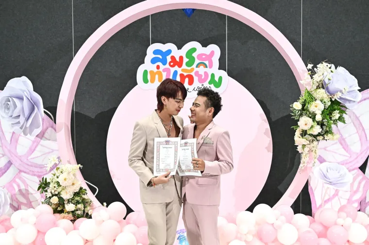 Tajland ozakonio istospolne brakove: Proslavit će 'pobjedu' sa simboličnih 1448 ceremonija u danu