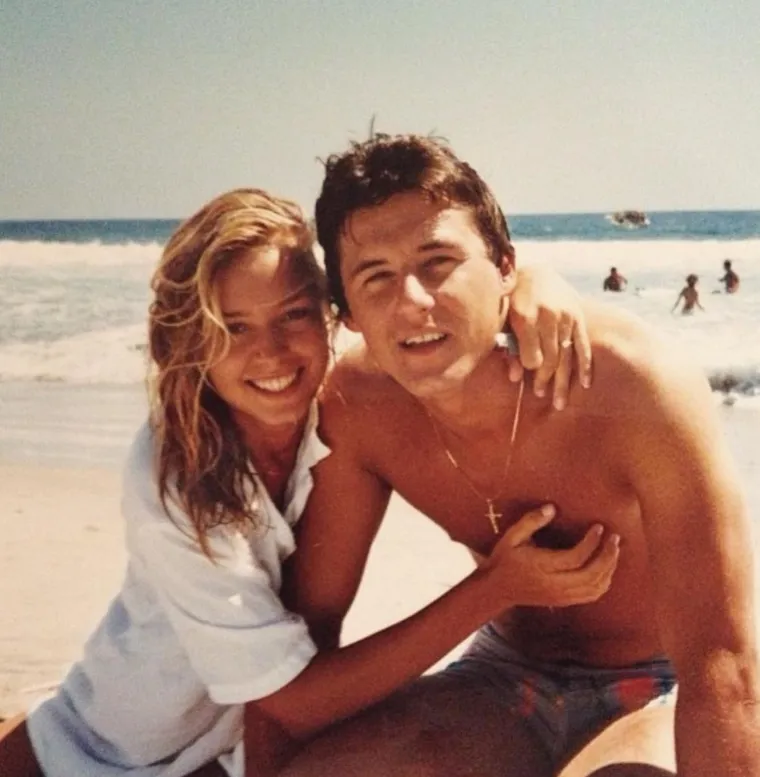 Njezini roditelji, također rođeni u SAD-u, upoznali su se 1982. godine na hrvatskom pikniku i vjenčali dvije godine kasnije, a nakon što je Nicole na Instagramu objavila fotografiju majke, možemo se složiti da je njezina kopija. 