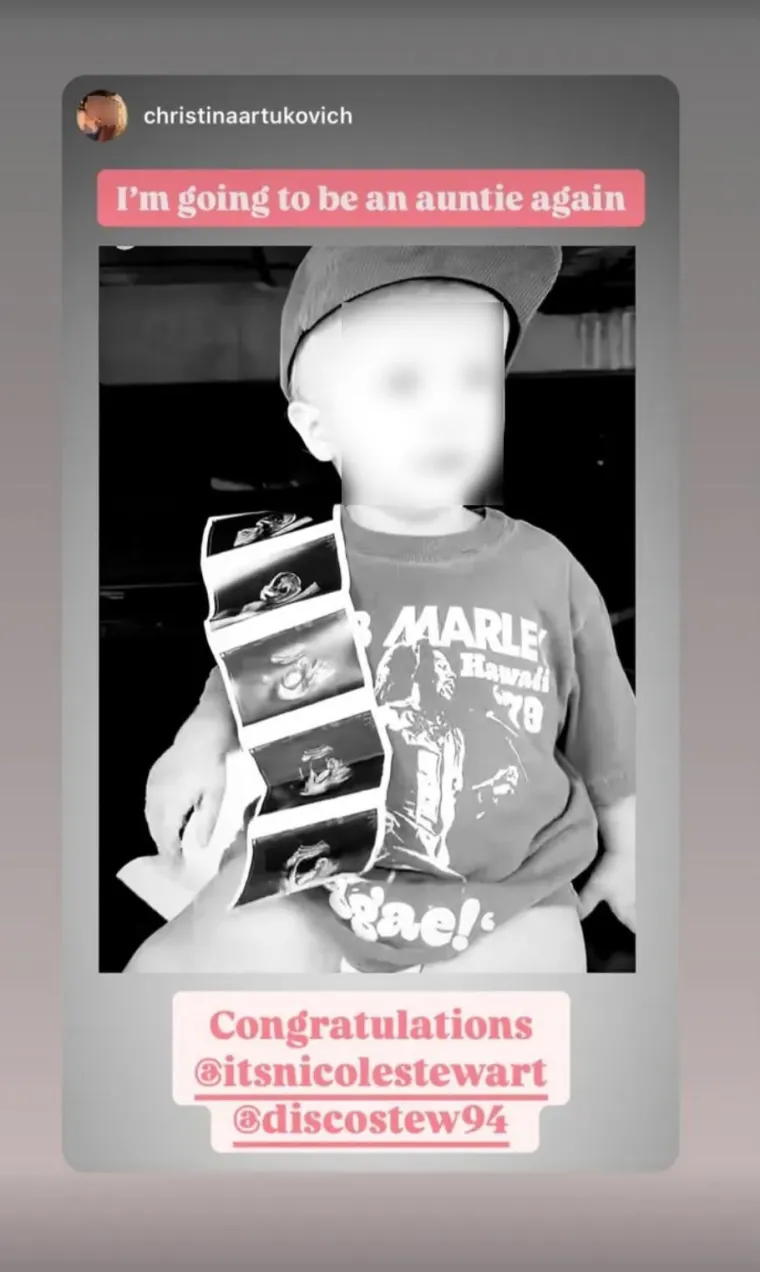 Trenutno očekuju djevojčicu koja bi na svijet trebala stići u ožujku ove godine. 
