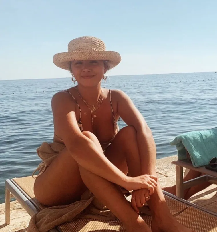 Snaha Roda Stewarta prava je krasotica, a jednom je fotografijom pokazala da je kopija svoje majke