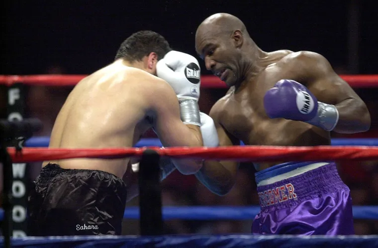 Holyfield je uni&scaron;tavao suparnike. 