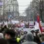 Skup Vučićevih pristaša u Jagodini trebao bi označiti formiranje &quot;narodnog pokreta pristojne Srbije&quot;, kako ga je nazvao Vučić, nastojeći pridobiti što veću potporu kao protutežu masovnim prosvjedima čiji je cilj borba za pravednije društvo utemeljeno na ustavu i zakonima, vladavini prava i institucija.  