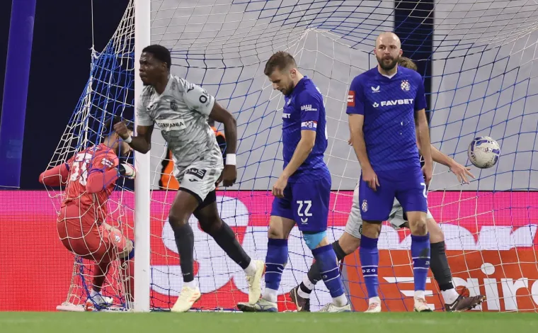Pogledajte kako je Dinamo jeftino primio gol iz kornera: Cannavarov izraz lica govori sve
