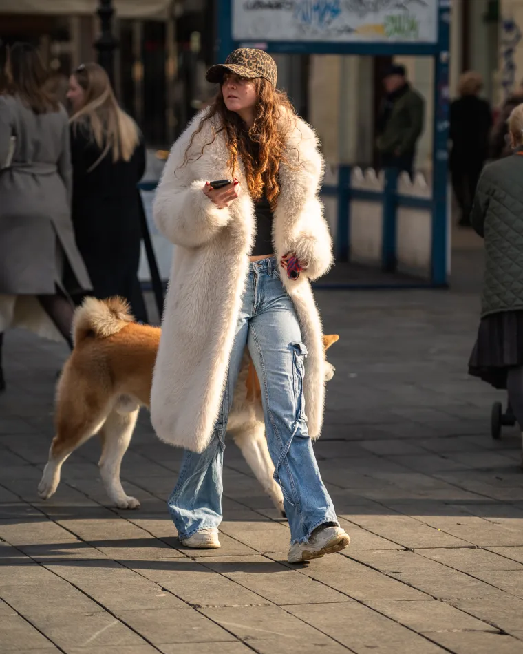 To što ima Zagreb, nema nitko drugi: Prošetali u elegantnim kaputima i suknjama, ma nema tko se za njima ne bi okrenuo