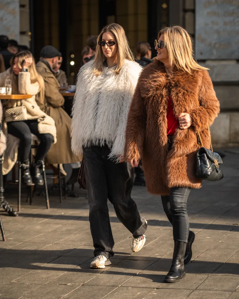 To &scaron;to ima Zagreb, nema nitko drugi: Pro&scaron;etali u elegantnim kaputima i suknjama, ma nema tko se za njima ne bi okrenuo