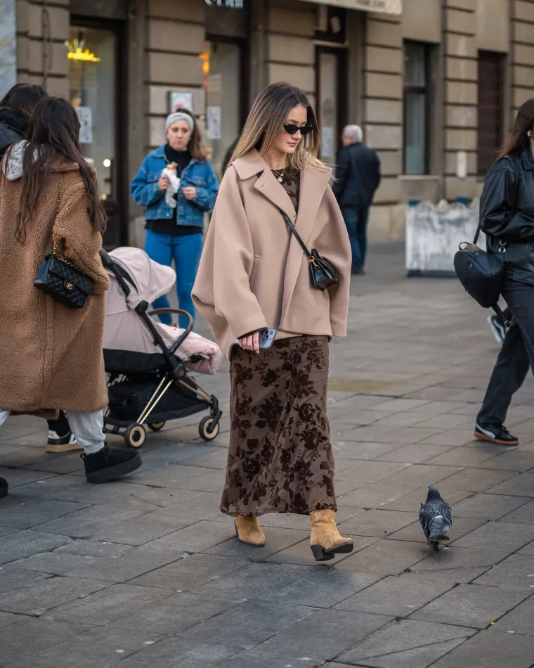 To &scaron;to ima Zagreb, nema nitko drugi: Pro&scaron;etali u elegantnim kaputima i suknjama, ma nema tko se za njima ne bi okrenuo