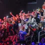 Poznate face okupirale ložu, misteriozne navijačice privlačile poglede