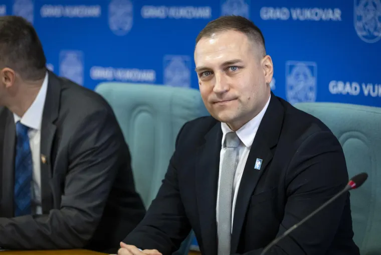 David Vlajčić uskoro preuzima Ministarstvo poljoprivrede. S nepunih 38 godina zasjesti će u ministarsku fotelju