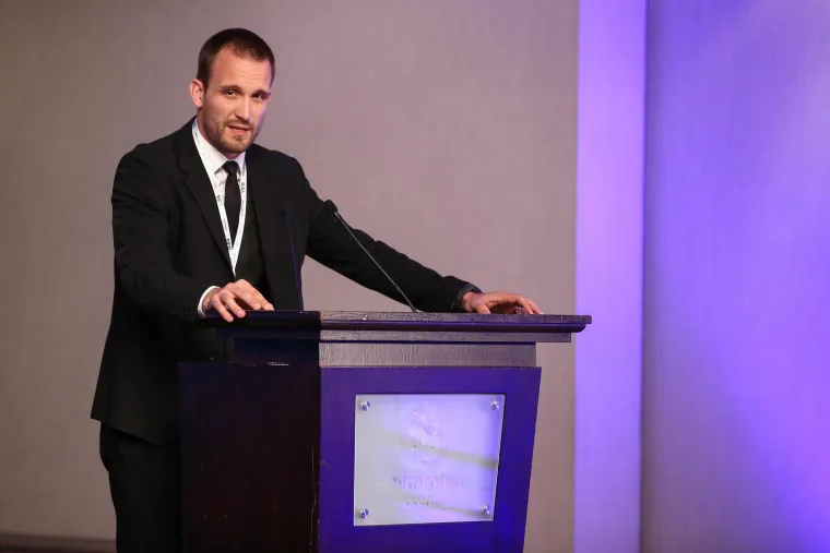 Šime Erlić  rođen 1985. trenutačni ministar regionalnog razvoja i fondova EU. Postao je ministar 2023. godine s 38 godina