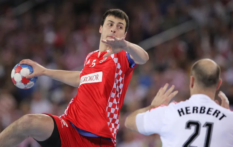 Svjetsko prvenstvo 2009. koje se održavalo u Hrvatskoj na&scaron;ima je donijelo srebro, a Mađari su poslužili kao samo jedna od ukupno devet 'odskočnih dasaka', odnosno, devet pobjeda u nizu!