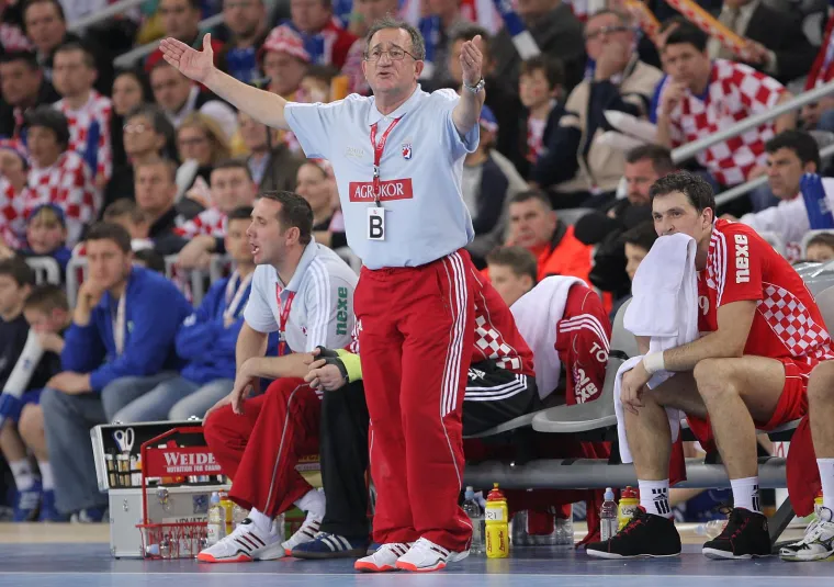 Lino Červar tada je već bio iskusan na klupi hrvatske reprezentacije - bio je proveo s njima već sedam godina.