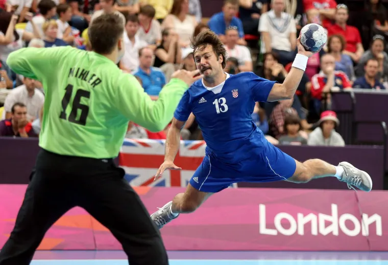 Pa su tako rezultati glasili impresivnih 26-19 u prvom duelu...