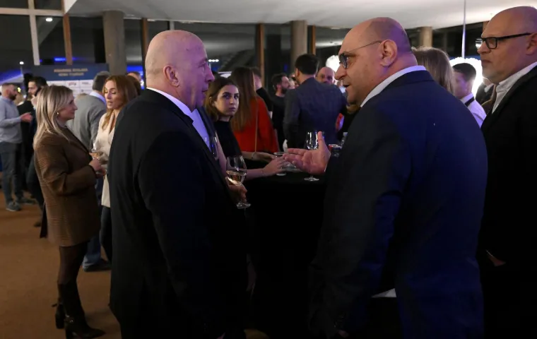 Velimir Zajec, predsjednik Dinama u razgovoru s Tomislavom Grahovcem, predsjednikom HRS-a. 
