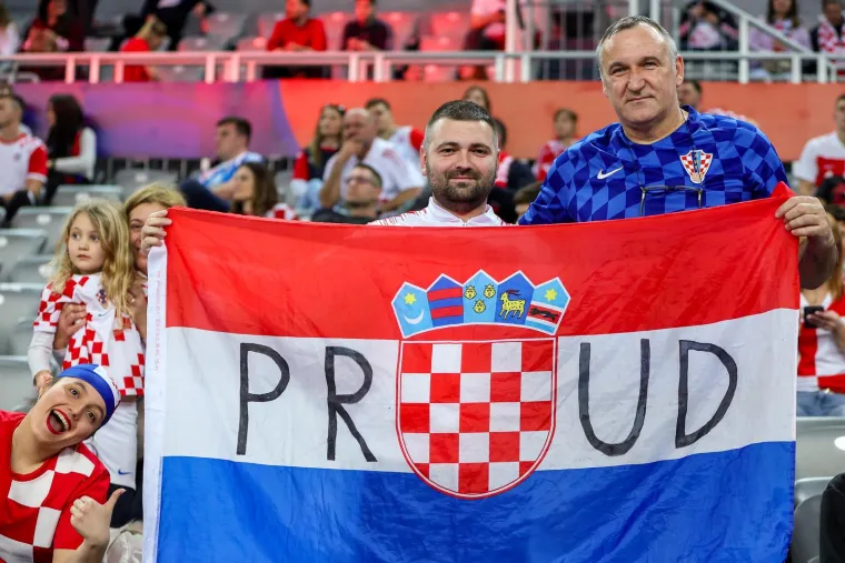 Hrvatsku su navijači okupirali Arenu i potpuno nosili Hrvatsku na leđima