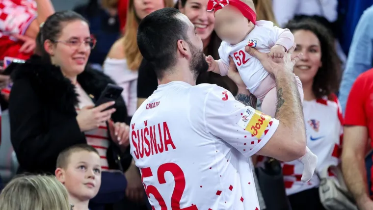 Preslatke fotografije hrvatskih rukometa&scaron;a s njihovim obiteljima 