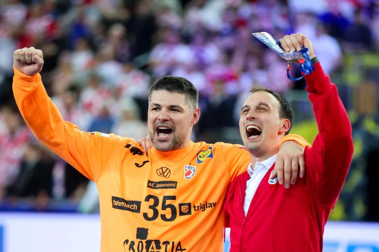 Hrvatski rukometa&scaron;i sa svojim najmilijima, riječi su suvi&scaron;ne