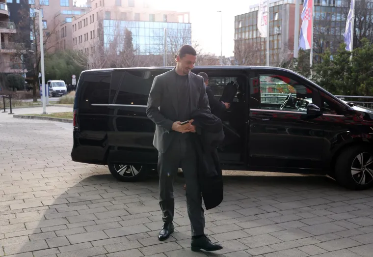 Trenutno obnaša funkciju savjetnika u Milanu i duboko je uključen u sva zbivanja u klubu.