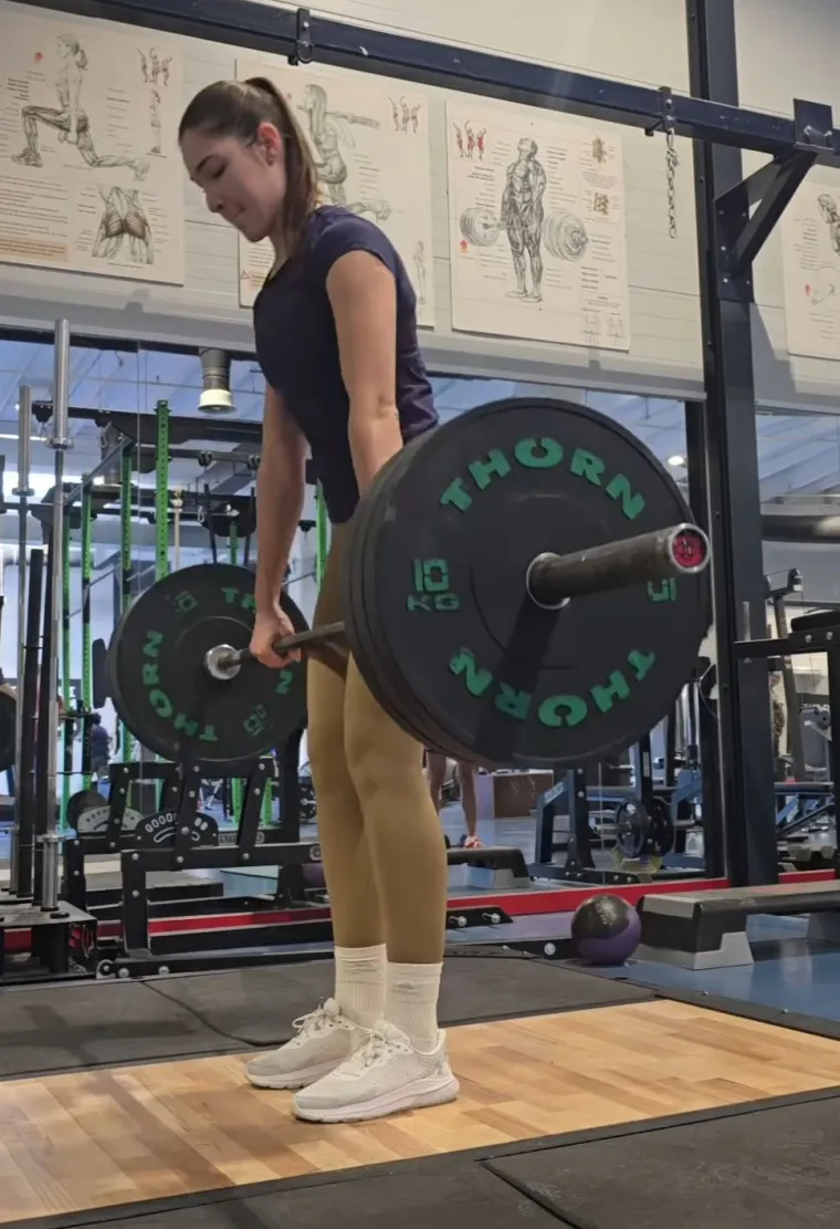 Ova pobjeda nije iznenadila one koji je poznaju, jer je Lucija odmalena posvećena sportu i zdravom načinu života.
