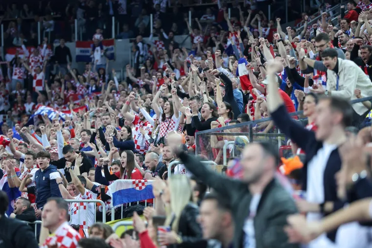 Delrij u Areni zagreb nastao je nakon &scaron;to su hrvatski rukometa&scaron;i odlučili Francuzima uni&scaron;titi ovu noć i poećati vodstvo. 