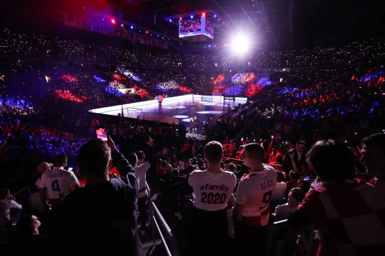 Hrvatski su rukometa&scaron;i ogladnjeli nakon jednog pogleda na tribine: Nakon utakmice ih čeka posebna nagrada