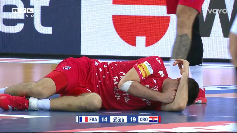 Kako ginu na&scaron;i rukometa&scaron;i: Francuzi ih brutalno udaraju sa svih strana, ali oni se ne daju