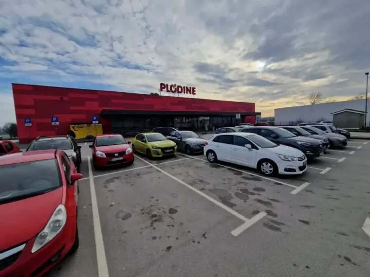 Kako protječe bojkot trgovina? Police pune, ali trgovine prazne