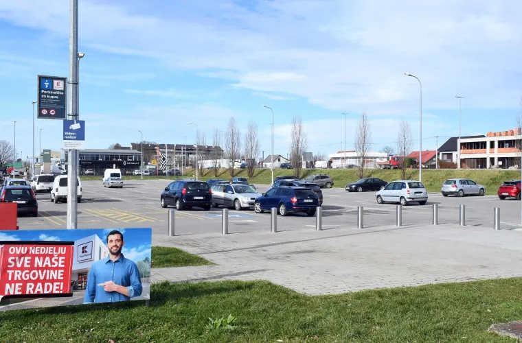 Kako protječe bojkot trgovina? Police pune, ali trgovine prazne