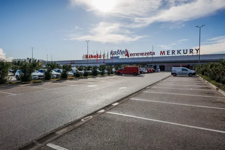 Kako protječe bojkot trgovina? Police pune, ali trgovine prazne