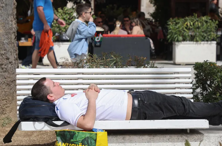 Ona je hrvatska Rihanna: Plijeni poglede očaravajućim make up lookovima i aktivno solira