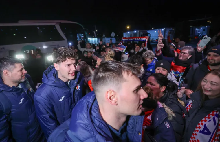 Rukometa&scaron;i trenirali u Oslu dan prije finala: Ludnica ispred dvorane, a pazite &scaron;to je izvodio Sigurdsson