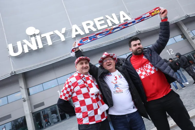 Pogledajte &scaron;to hrvatski navijači rade u Oslu: Jedna vijest u potpunosti ih je &scaron;okirala