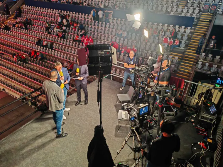 Ovako to izgleda kad RTL-ovu vrijednu ekipu snimaju kamere
