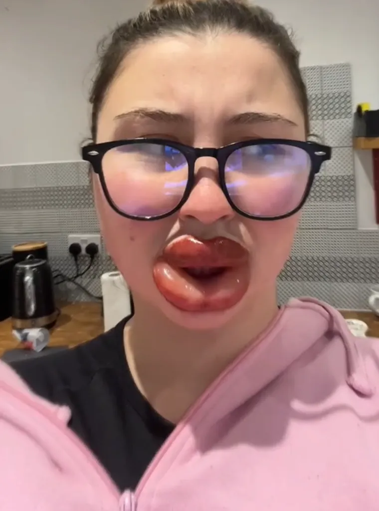 &quot;Ovo mi se još nije dogodilo, ali trajna šminka je ipak nešto drugo&quot;, rekla je.
