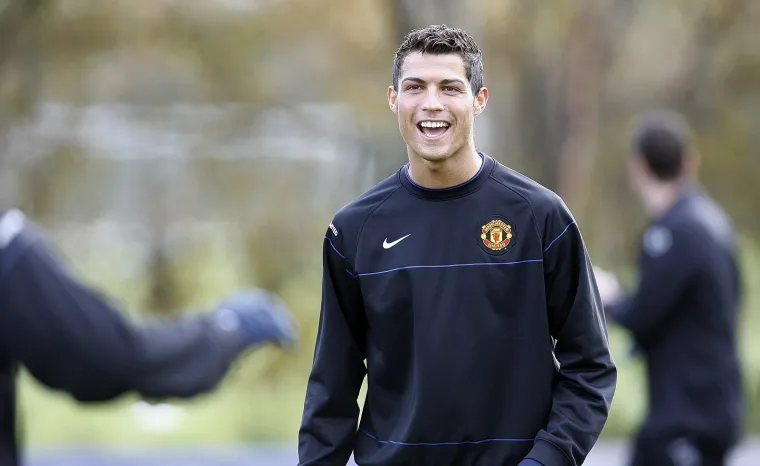 Ni Ronaldo nije zaobišao kirurge: Evo kako je nogometna legenda izgledala prije operacija