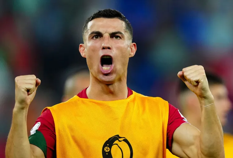 Ni Ronaldo nije zaobišao kirurge: Evo kako je nogometna legenda izgledala prije operacija