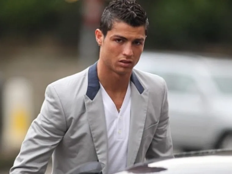 Ni Ronaldo nije zaobi&scaron;ao kirurge: Evo kako je nogometna legenda izgledala prije operacija