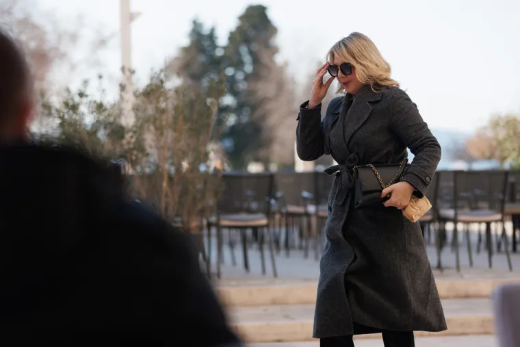 Zadranka u centru pažnje: Elegantna šetnja u upečatljivoj leopard haljini