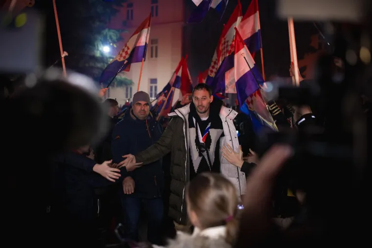 Karačića je u Mostaru dočekao &scaron;palir