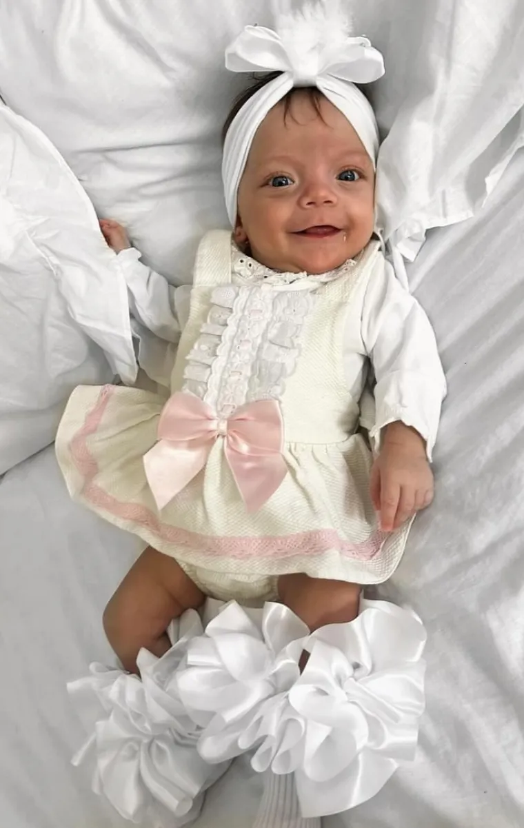 Geriiee uživa u svakom danu koji provede s kćerkicom te je voli oblačiti u preslatku robicu s ma&scaron;nicama i čipkom.