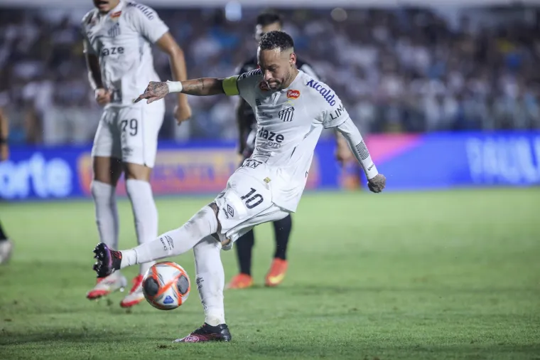Iako je neosporno da je Neymar meta brojnih prekršaja, način na koji reagira na njih često zasjenjuje njegovu izvanrednu nogometnu kvalitetu. 