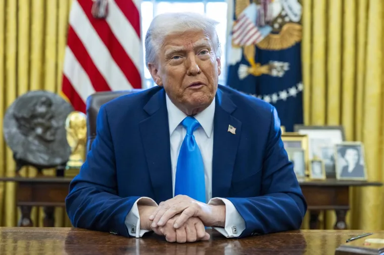Sljedeće Svjetsko prvenstvo se održava 2025. godine, a SAD je jedan od domaćina pa bi trofej zato mogao biti kod Trumpa. No, ako je istina, to bi bilo jako neobično.