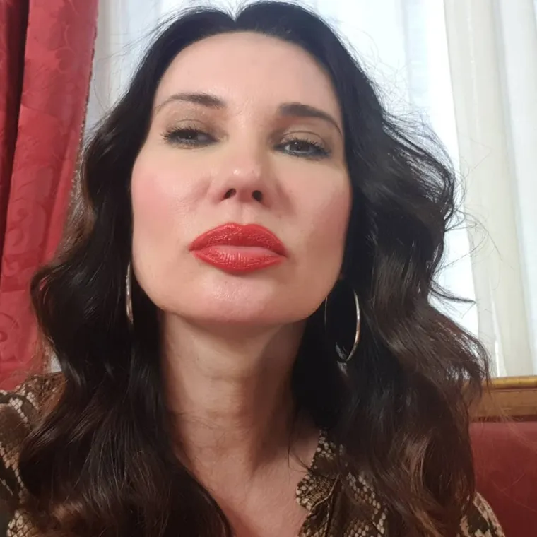 Prepoznajete li ovu manekenku? Nekada je harala modnom pistom, a onda se povukla