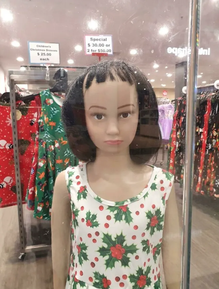 Kao i bizarne frizure kombinirane sa zlim pogledom.