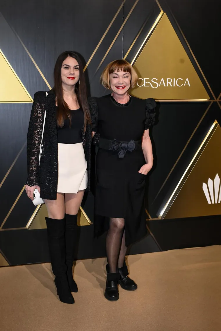 Evo koja su poznata lica bila na dodjeli Cesarice: Stigao i biv&scaron;i predsjednik sa suprugom koju ne viđamo često