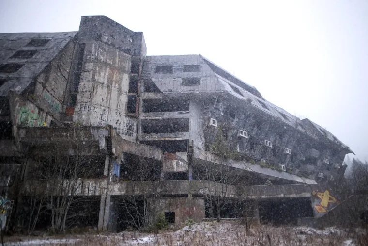 Objekt koji je nekad primao vi&scaron;e od 2000 ljudi sada je kuć aduhova