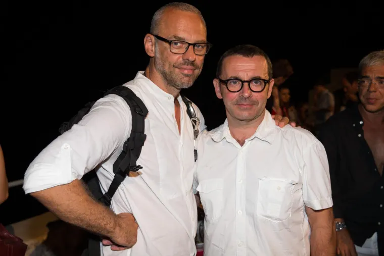 "Kod nas ljudi misle da si uspio ako se pojavi&scaron; na televiziji, ali kakav uspjeh, televizija je samo moj medij. Uglavnom, karijera je ljudska izmi&scaron;ljotina, važna je samo sreća", dodao je.