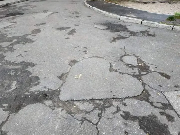 Sretno Valentinovo ovom prigodom žele vam i svi oni zaduženi za održavanje balkanskih cesta.