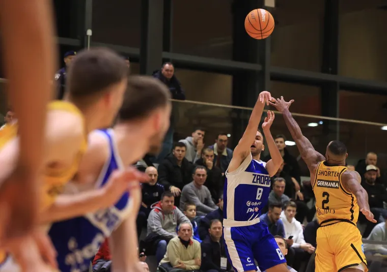 Mate&scaron;a i njegova 30 godina mlađa supruga gledali dramatičnu utakmicu: Poruka o ljubavi koja nema cijenu privukla pažnju